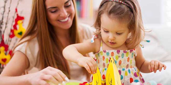 ¿En qué consiste el trabajo de niñera?