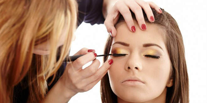 5 ventajas de los cursos de maquillaje