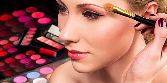 ¿Cómo lograr un maquillaje profesional?